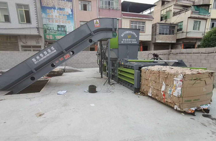 120臥式帶門(mén)打包機(jī)